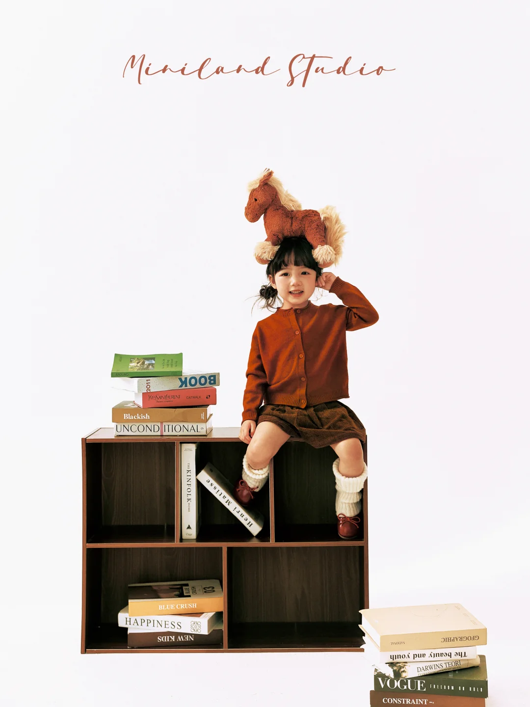 好喜欢女鹅的韩杂感马年写真‼️复古又高级～