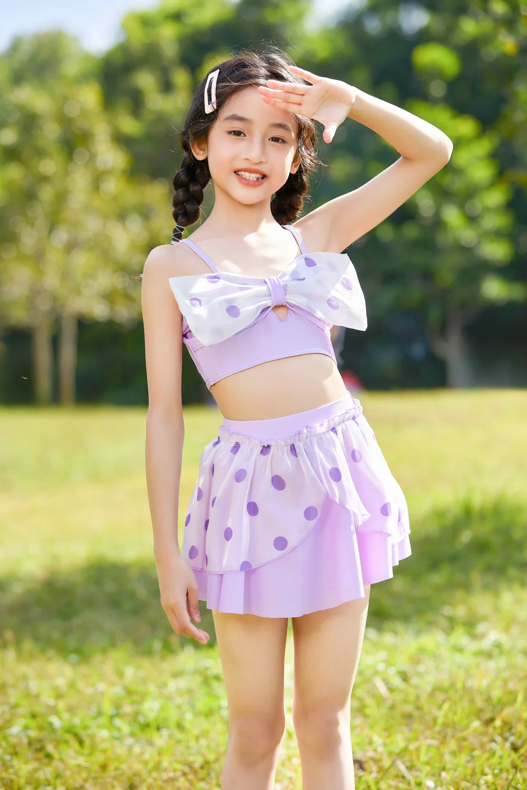 这个蝴蝶结泳衣真的好可爱啊～