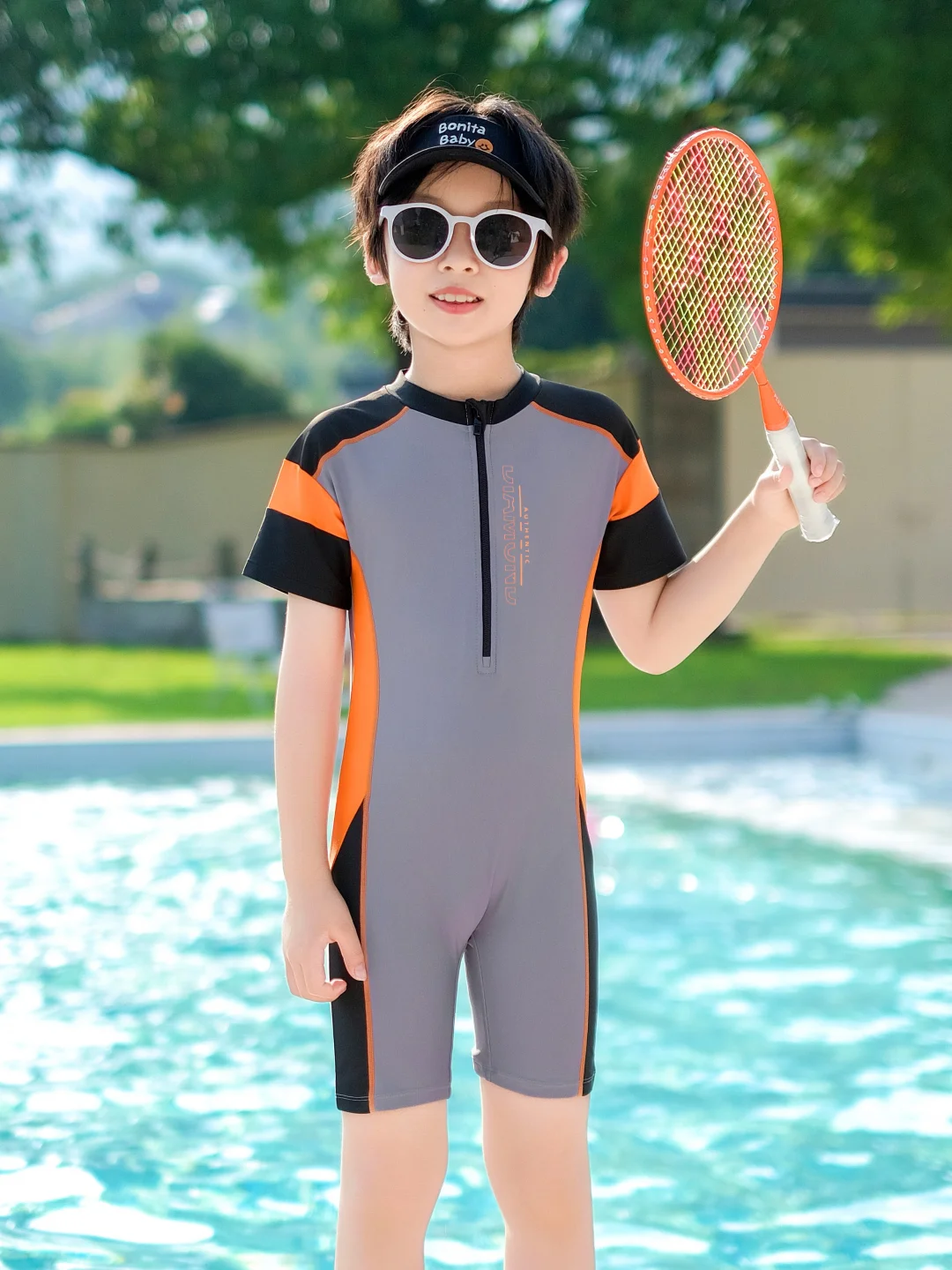 这件灰蓝撞色竞速泳衣！真的泰酷啦！💙