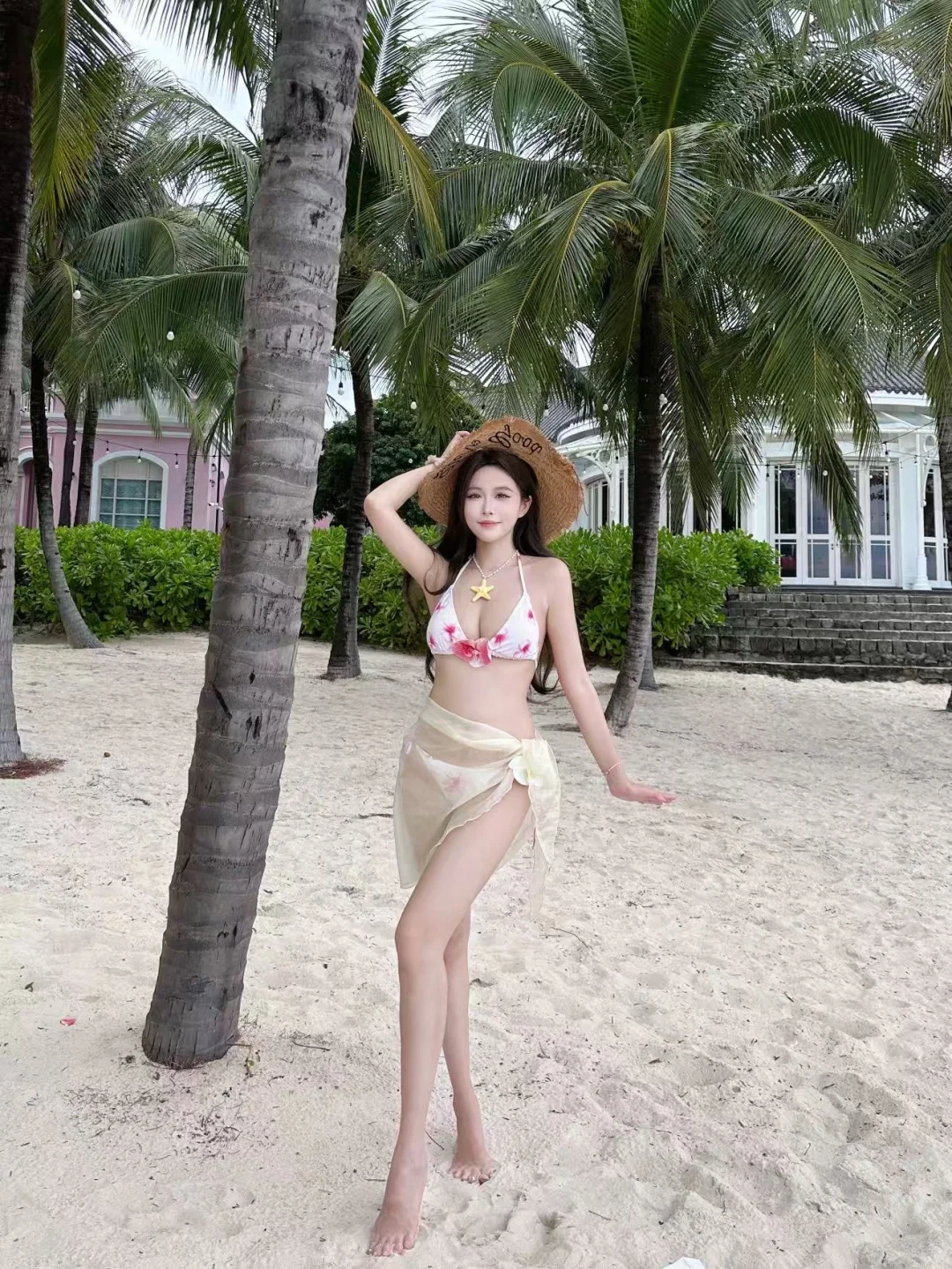 👙✨存一组甜妹在沙滩拍照姿势