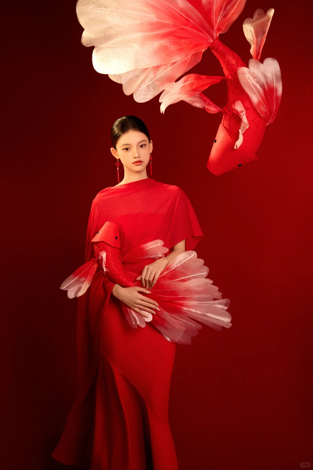 新年写真｜锦鲤附体，红色就是该中国女人穿