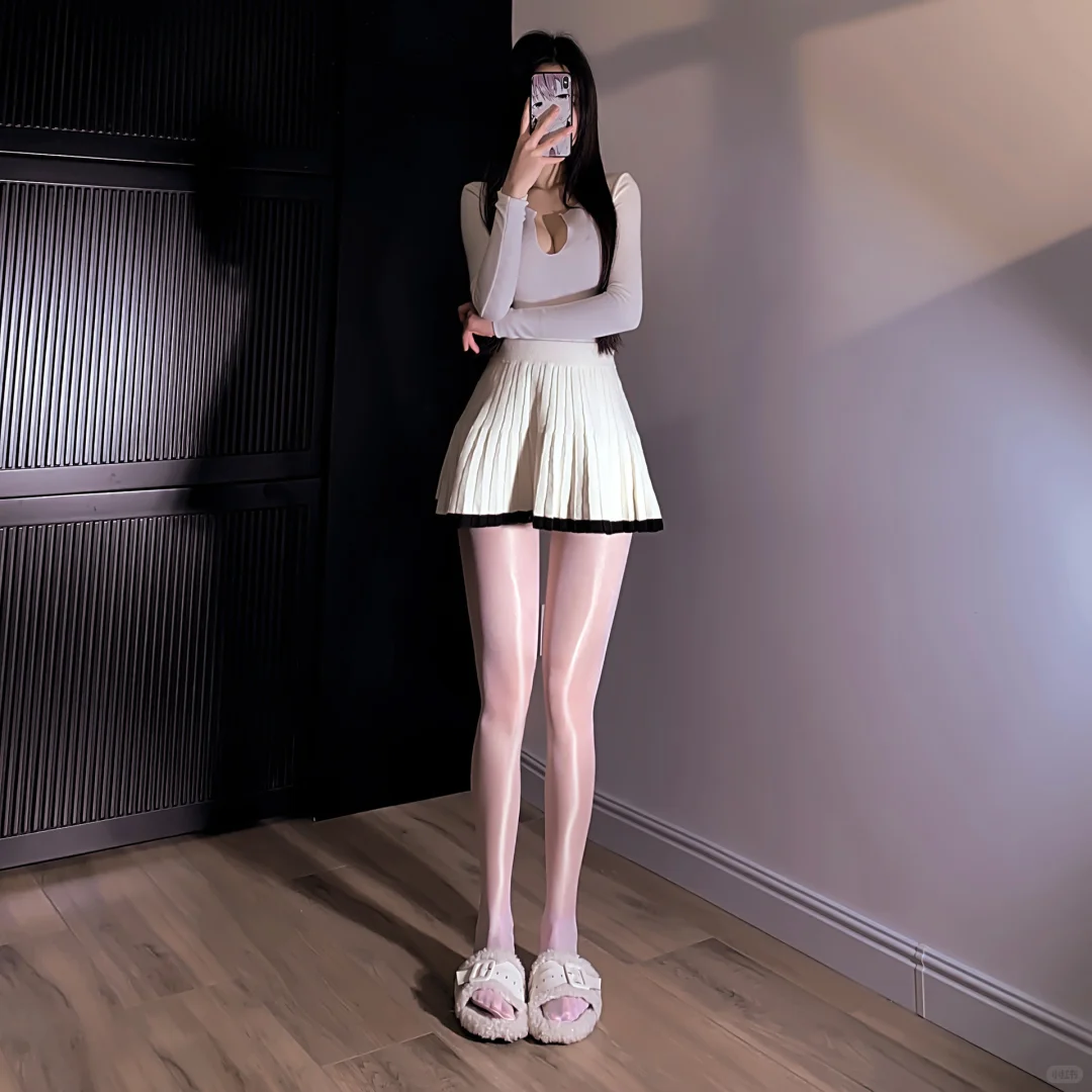 纯欲or性感💫 自带高光的丝袜太绝啦