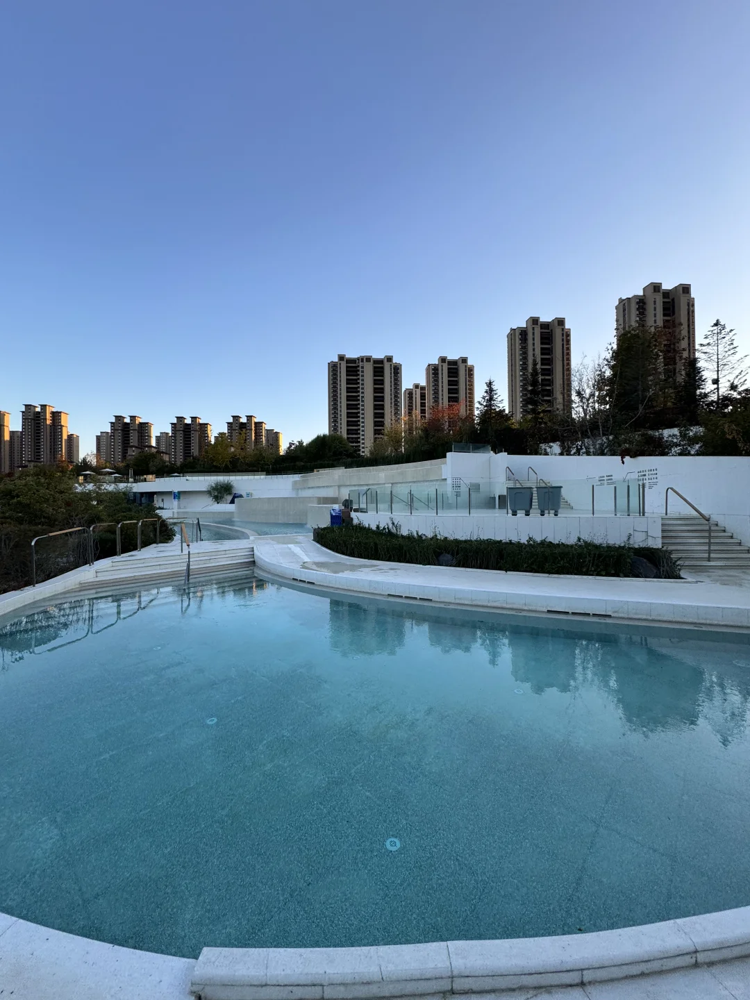 谁懂啊！秋天泡温泉也太舒服了吧！