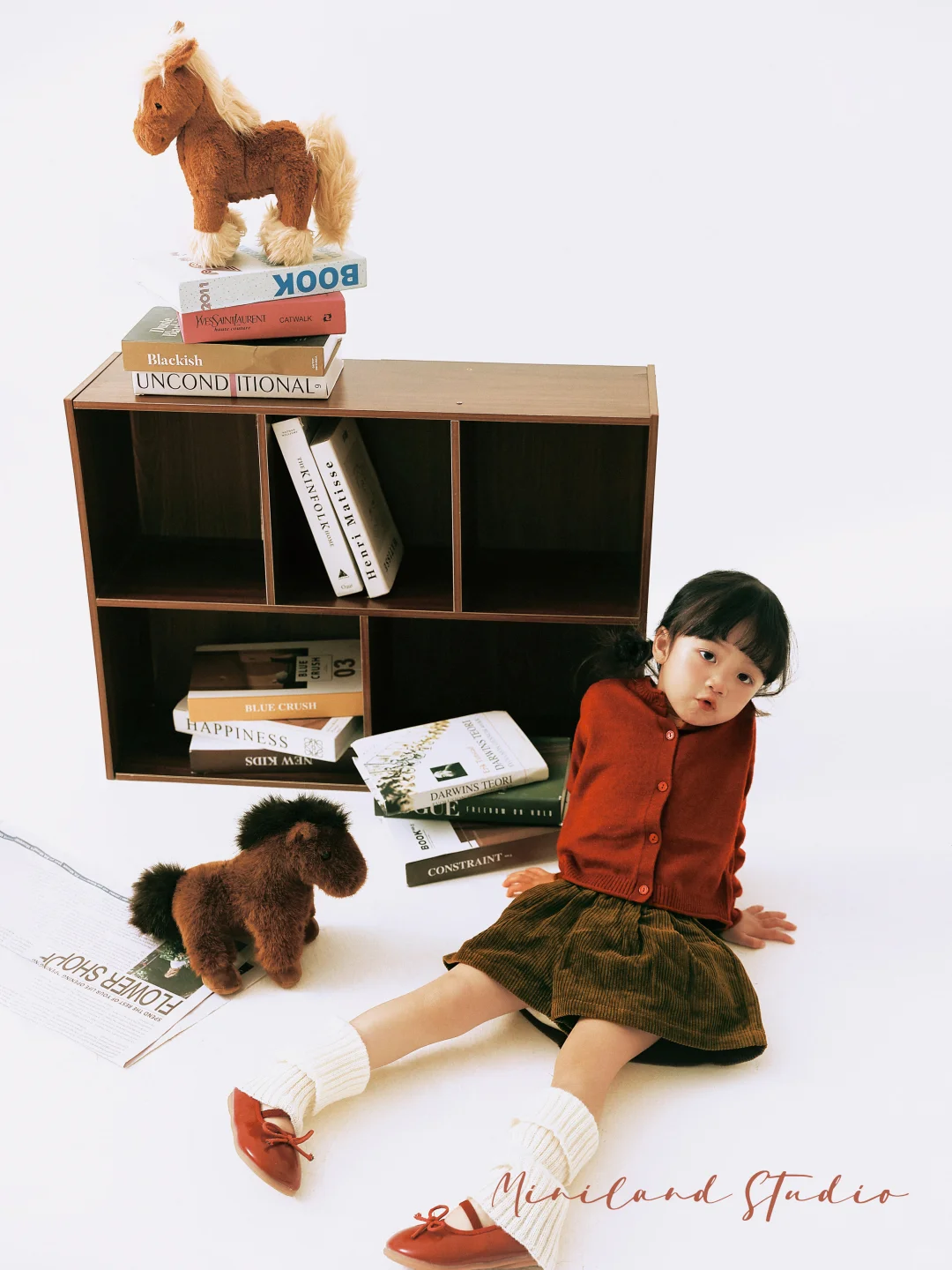 好喜欢女鹅的韩杂感马年写真‼️复古又高级～