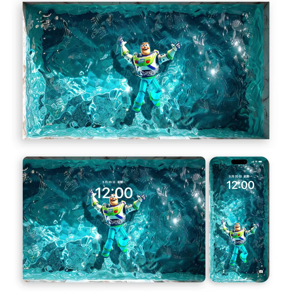 巴斯光年泳池胡迪、太可爱了！10