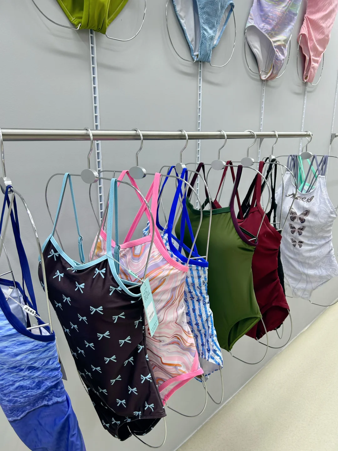 谁说小众泳衣都贵？这里全都有！