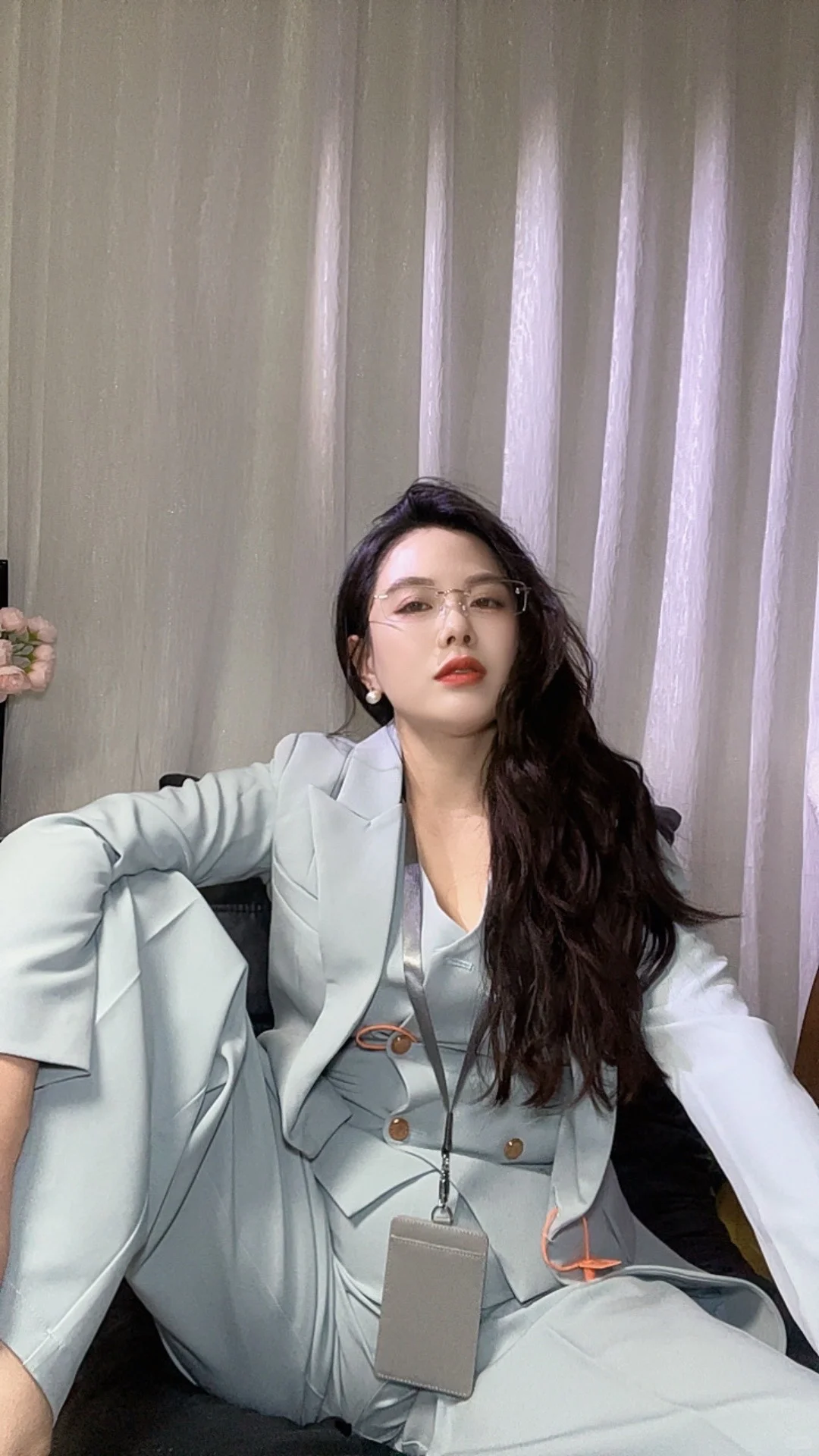 微胖少妇、反差感、制服御姐