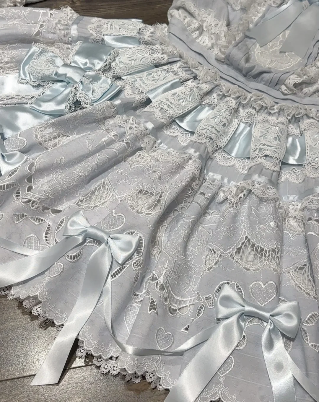 花匣新品 蕾丝人形