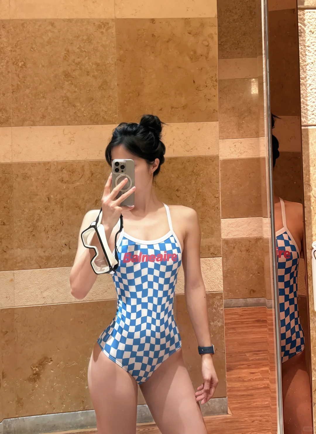 周末的to-dolist:阳光、泳池和我(1/1)👙☀️📷