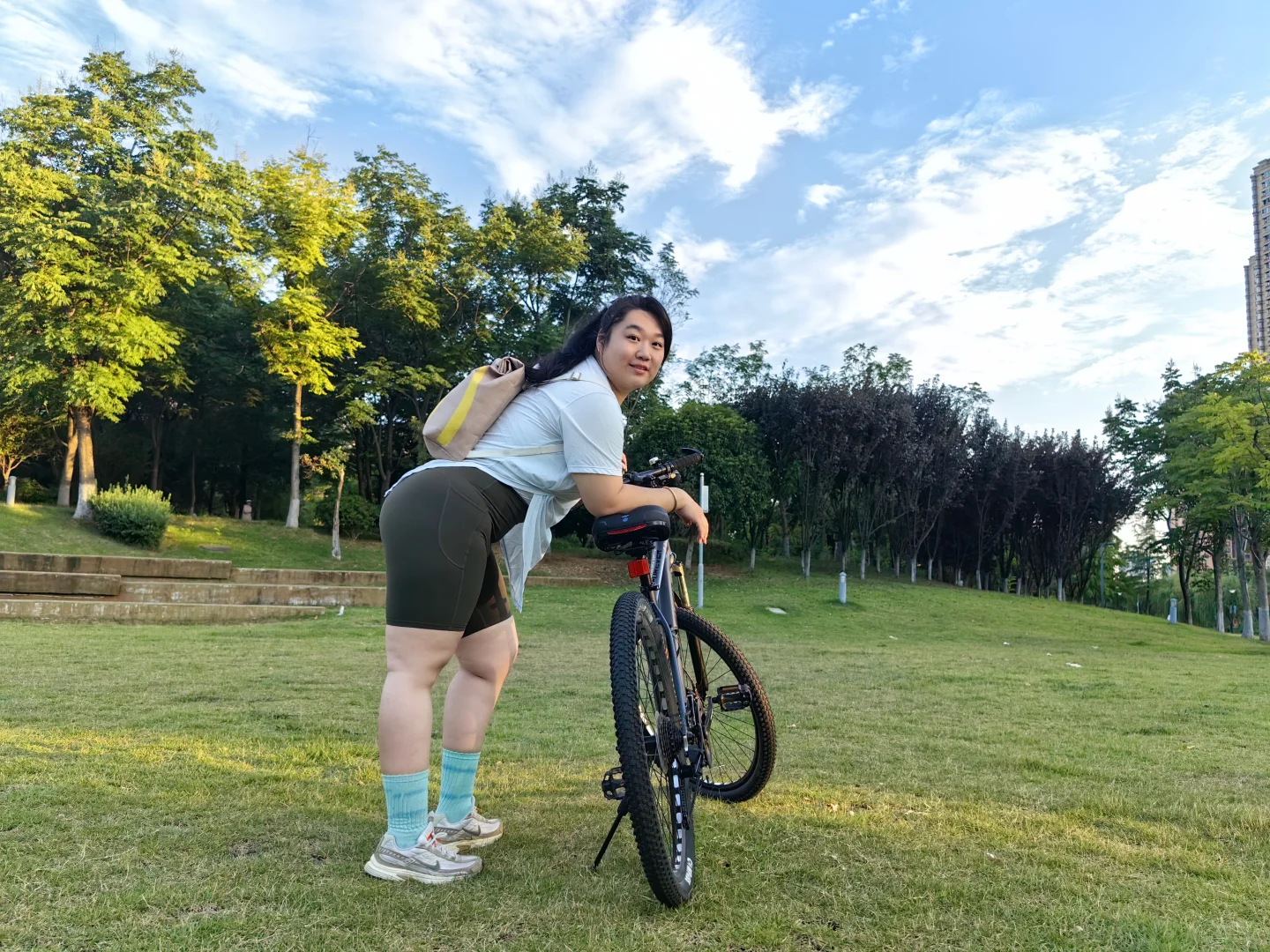 比起故作美丽 活得自在更胜一筹