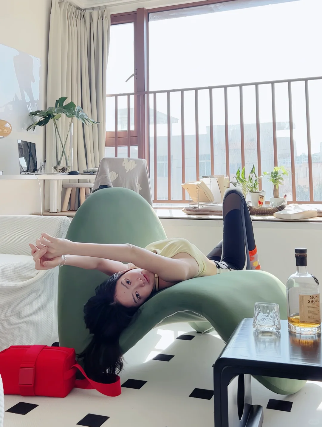 一起做耐看型美女！和自己交个杯～🥃