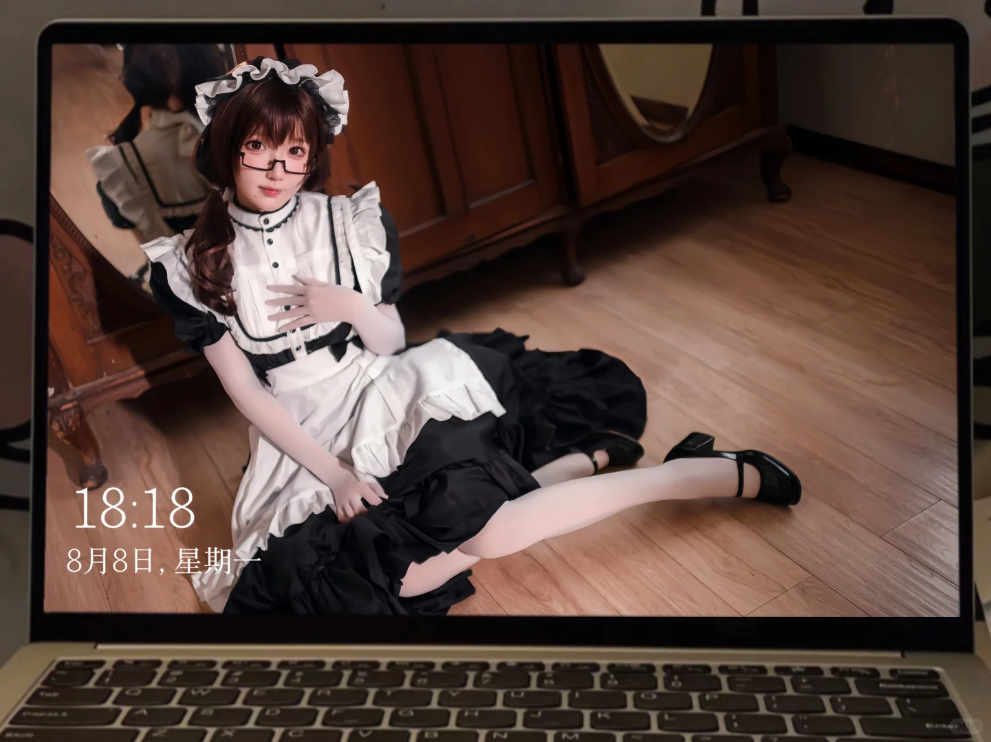 电脑壁纸8K超清横屏美女壁纸