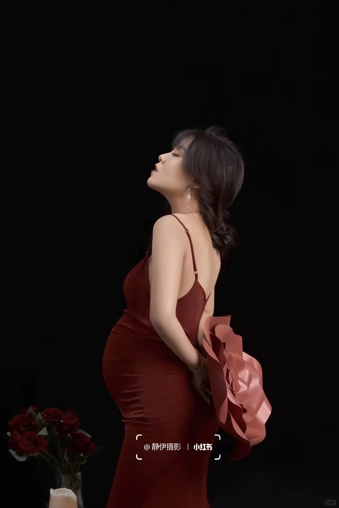 高级氛围感红裙吊带孕姿孕妈妈写真❤️