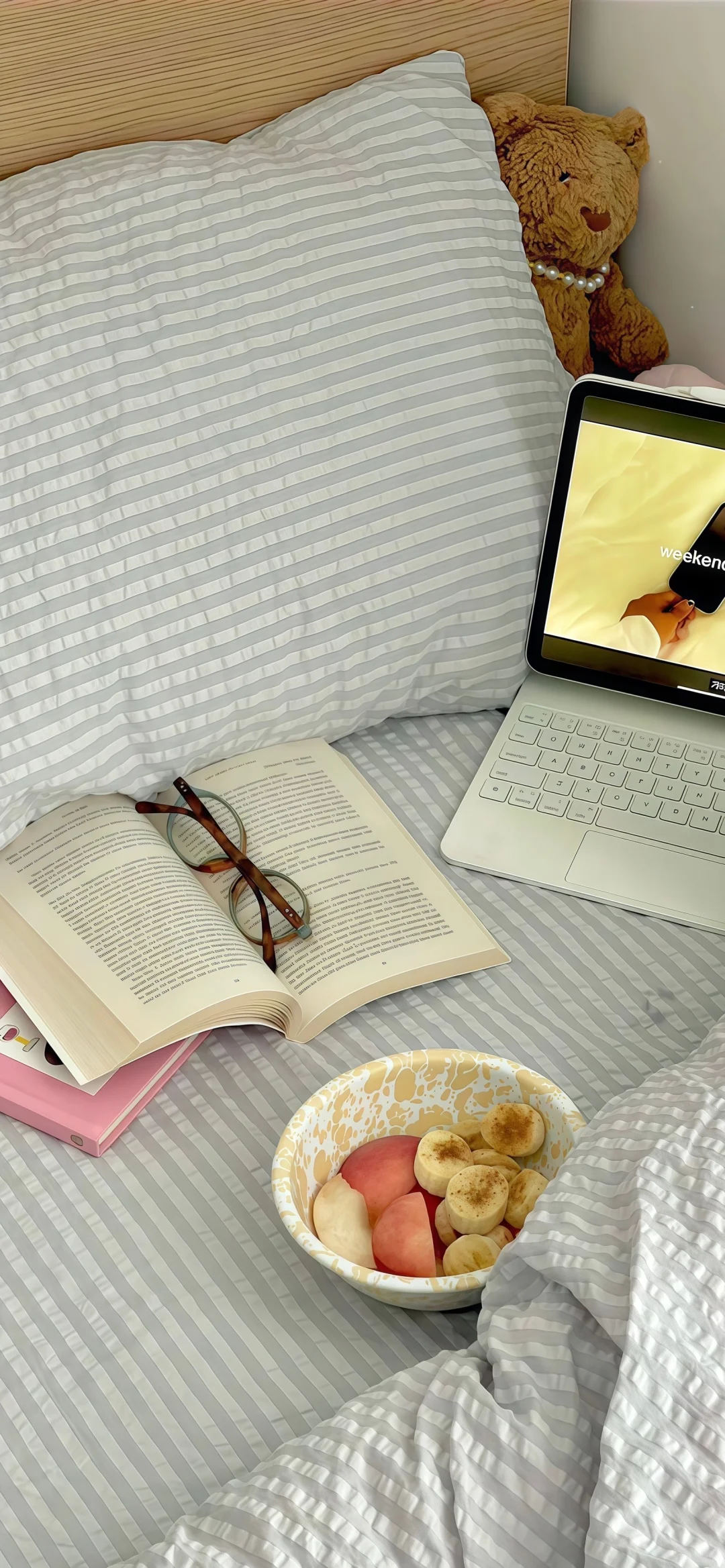 奶呼呼的壁纸好可爱😍