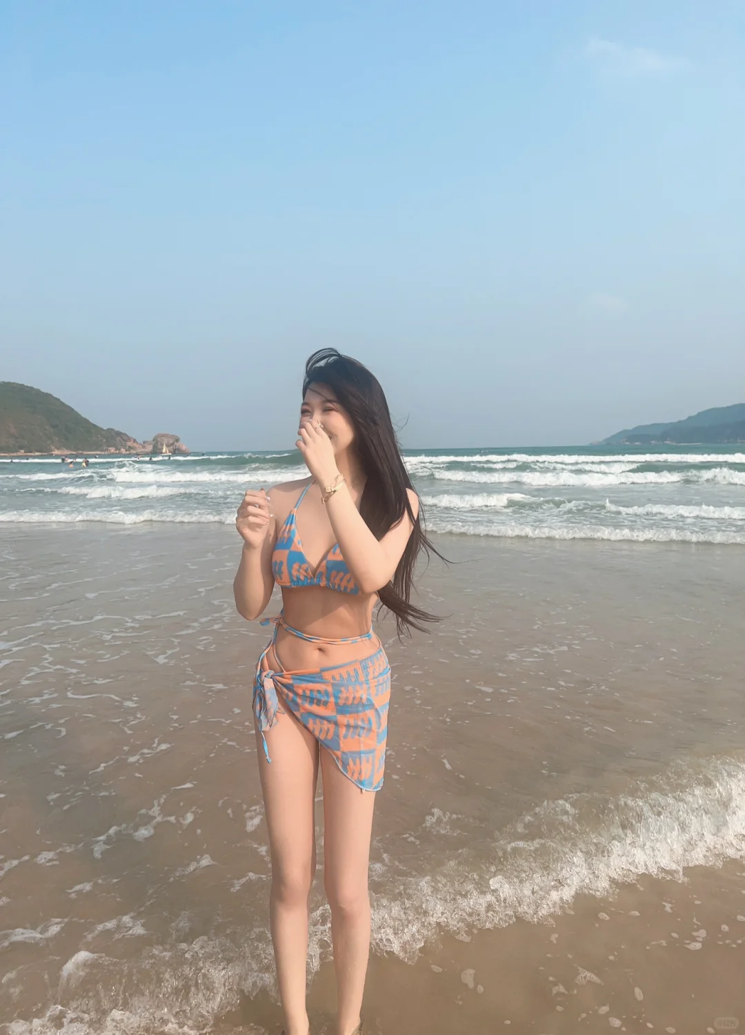 来沙滩当然要穿bijini喽～