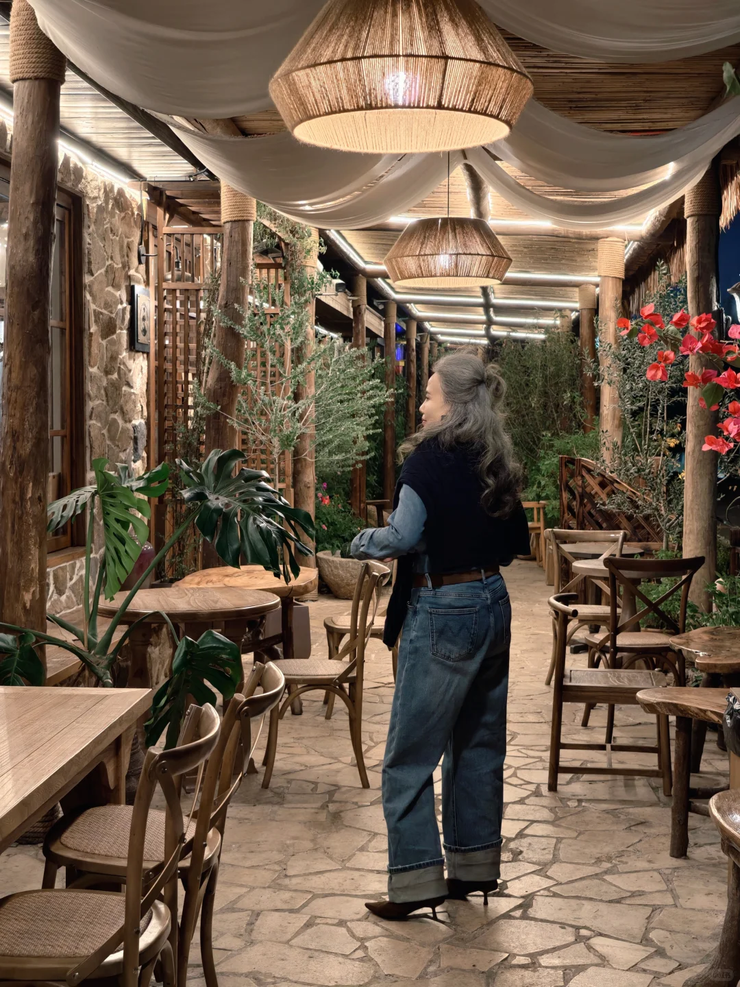 58岁卸下“显年轻”的KPI，真好