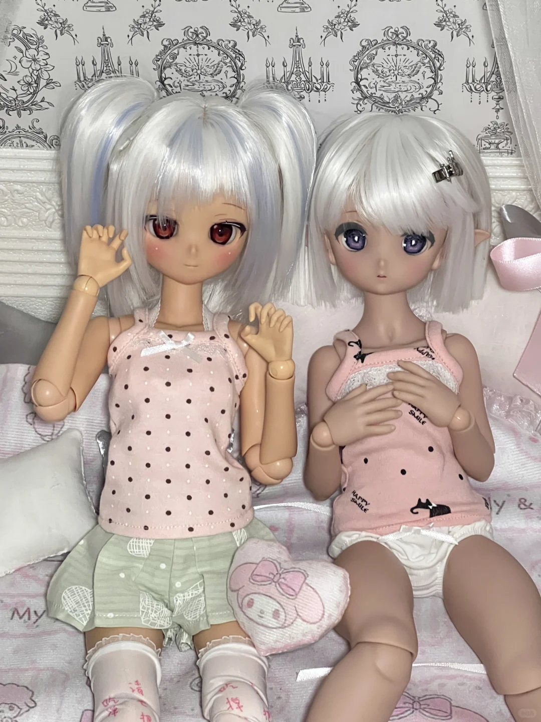 贴贴👩‍❤️‍👩