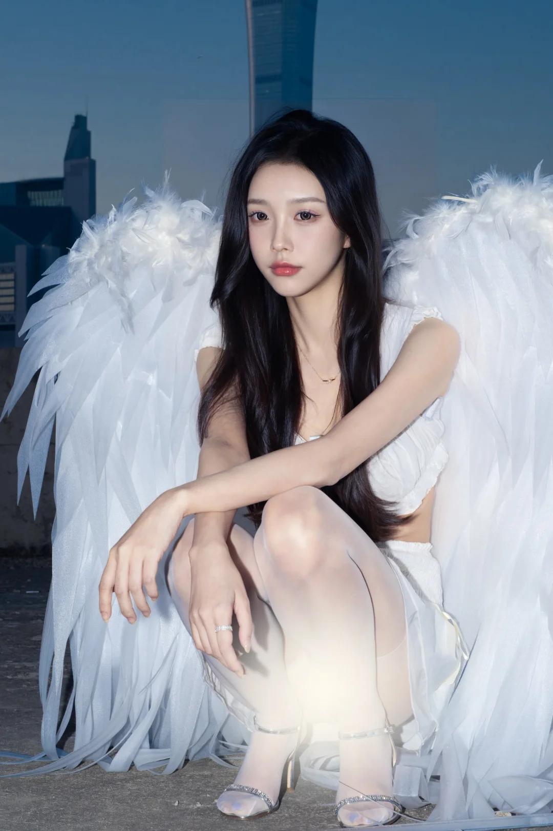 天使是一段隐喻 所有的本体都是你