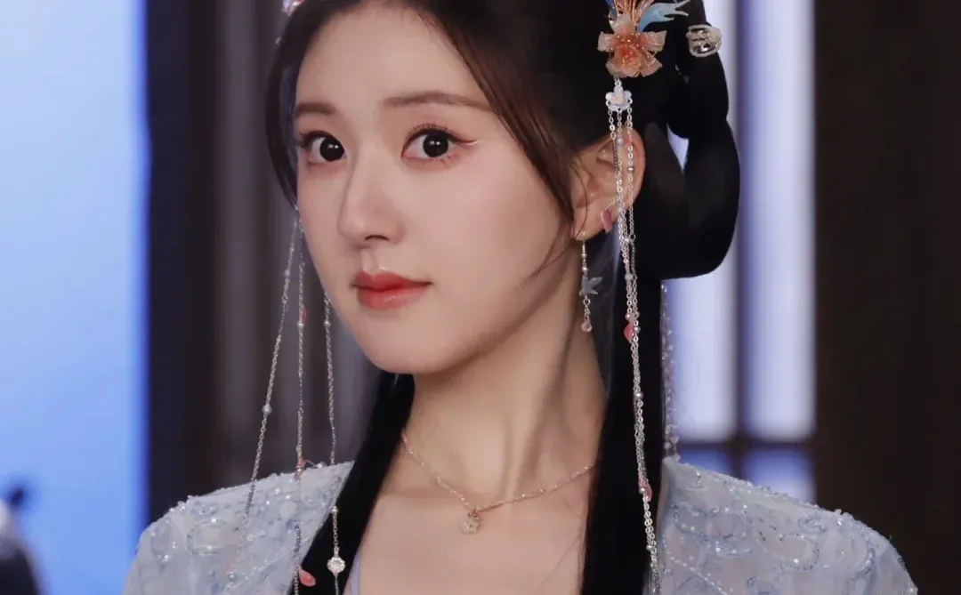 赵露思白鹿鞠婧祎的古风，你们更喜欢哪个？