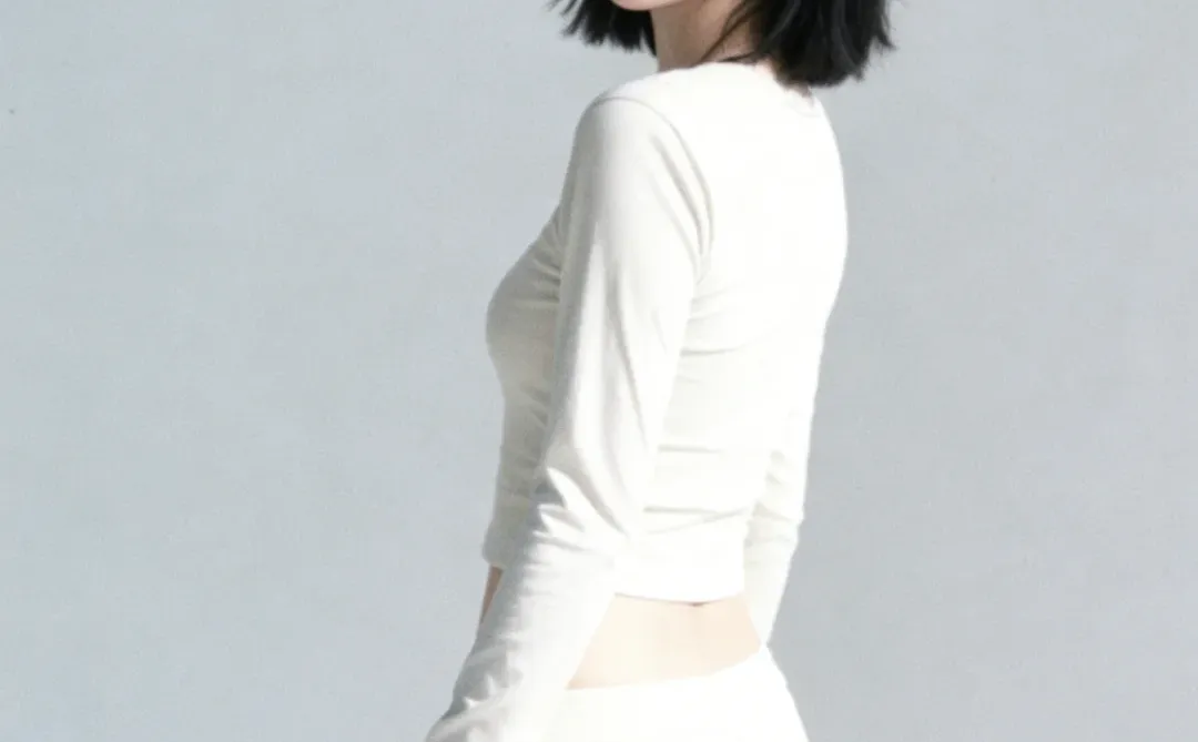 郑州韩系写真｜用极简白演绎克制的性感🤍