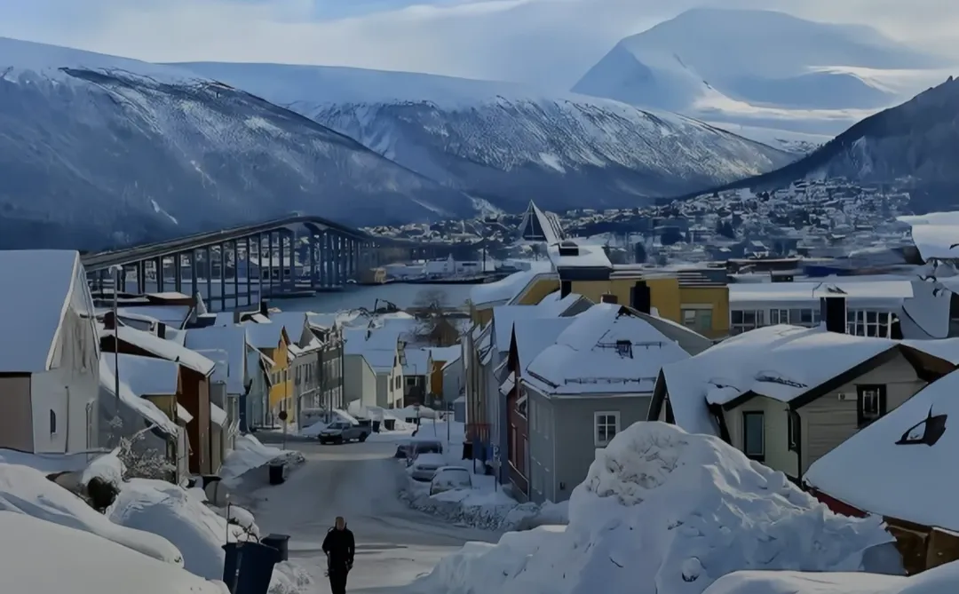 𝙎𝙝𝙖𝙧𝙚｜看看你们的ios26氛围感壁纸～