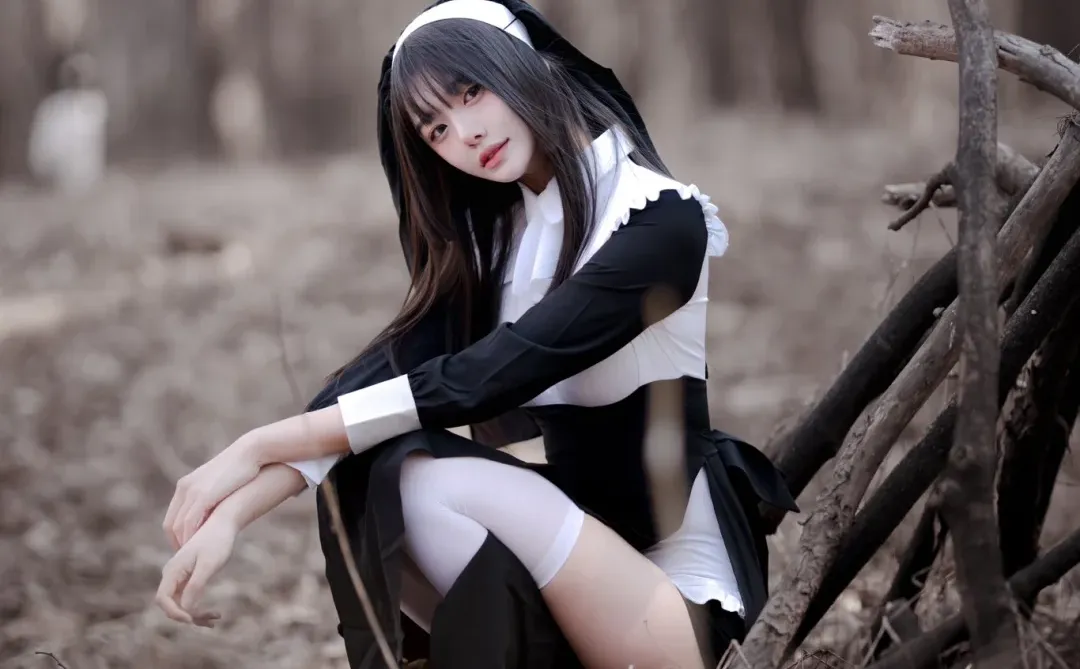 修女与白丝的双人双倍快乐