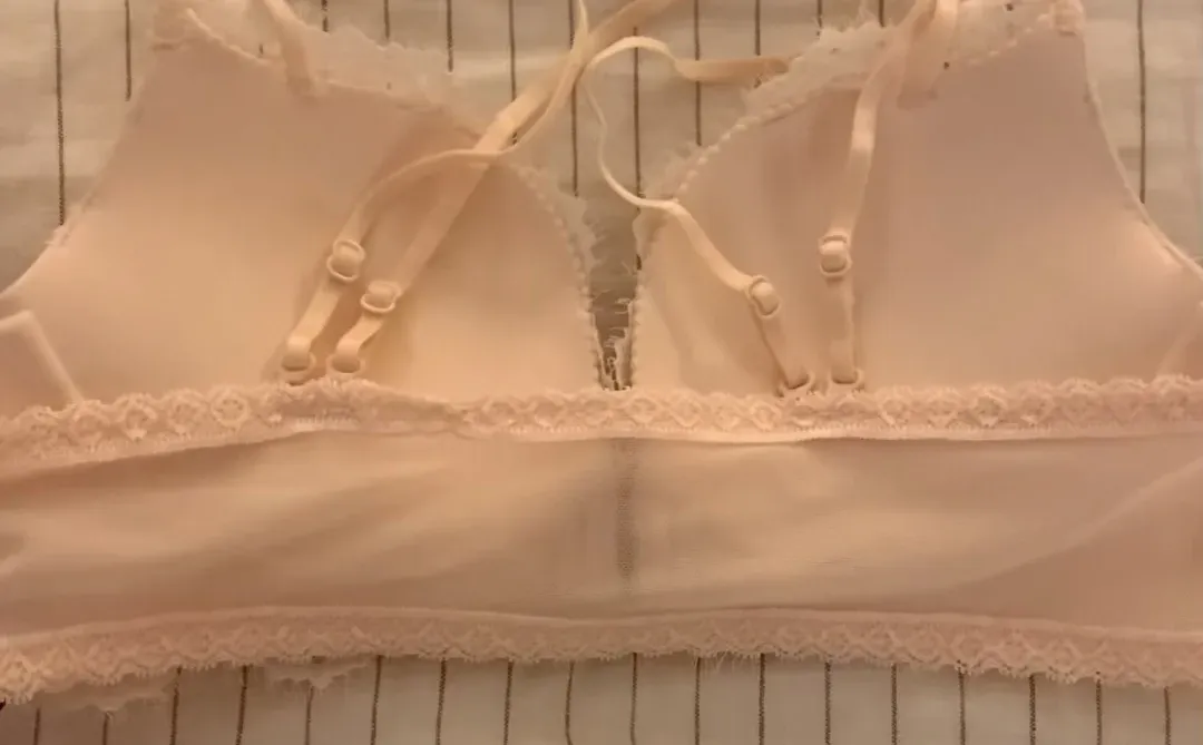 淡颜美女感 湿漉漉的女人味