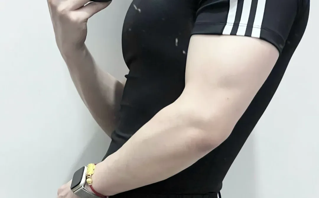 室内游泳可以边听音乐边划🏊