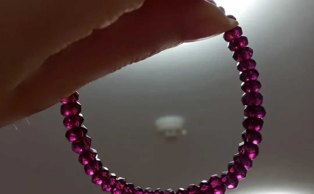 石榴石，女人石，补气血