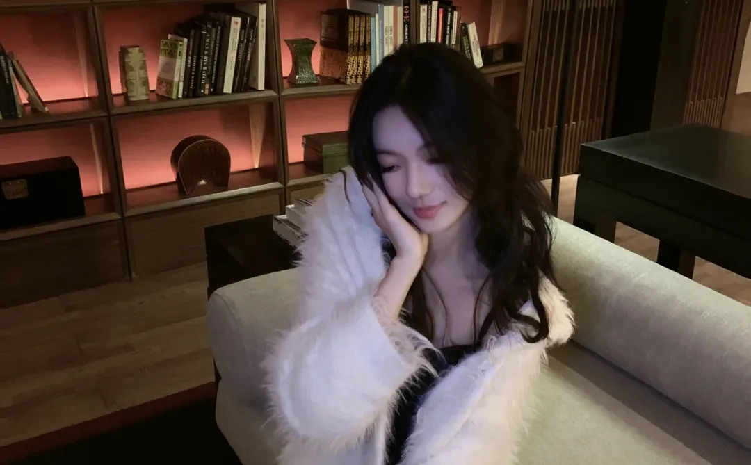 比巴掌先来的是姐姐的香气...