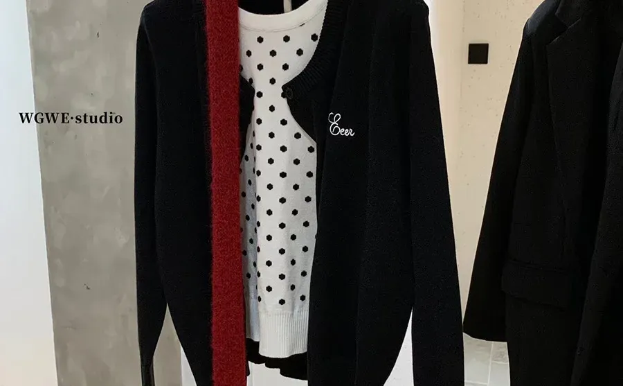 是我喜欢的简约休闲穿搭🖤