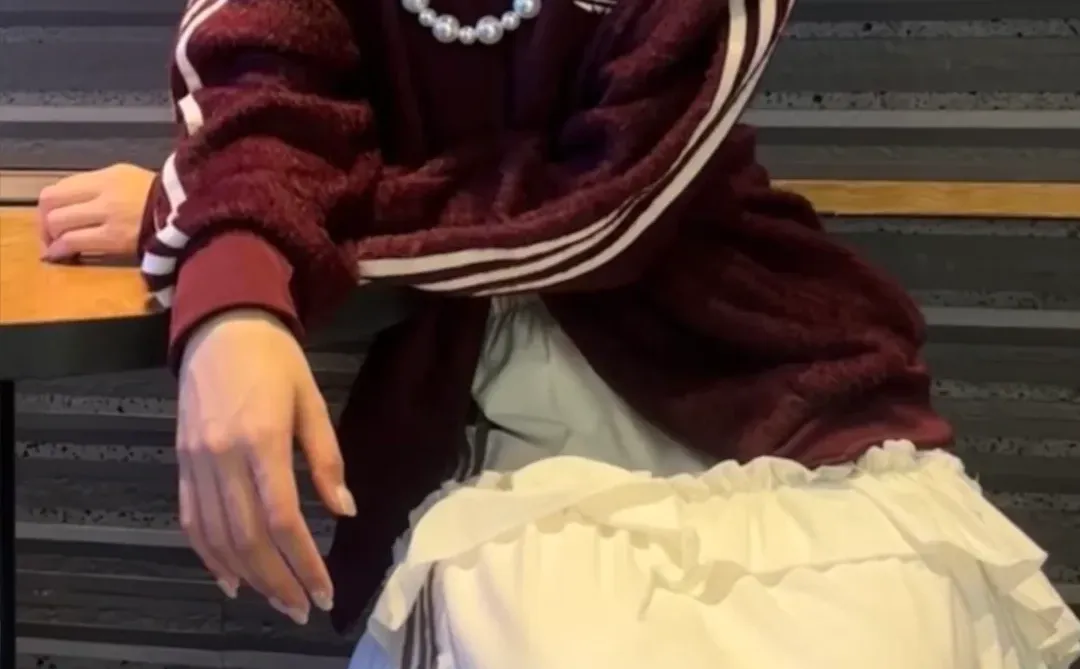 三叶草女孩的温柔开关💖阿迪粉外套也太奶啦