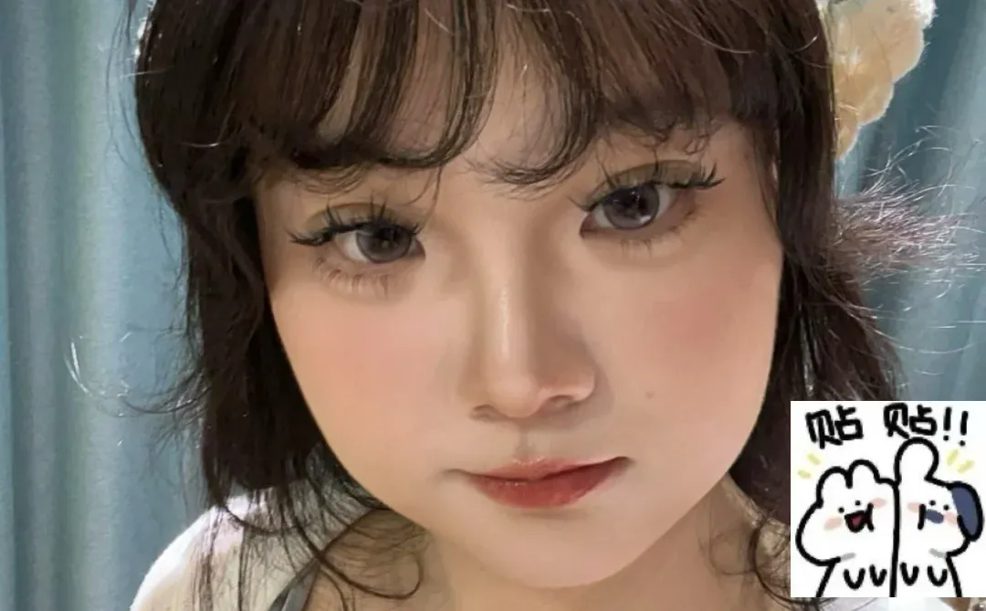 化了两个小时妆，想被66个美女夸一夸