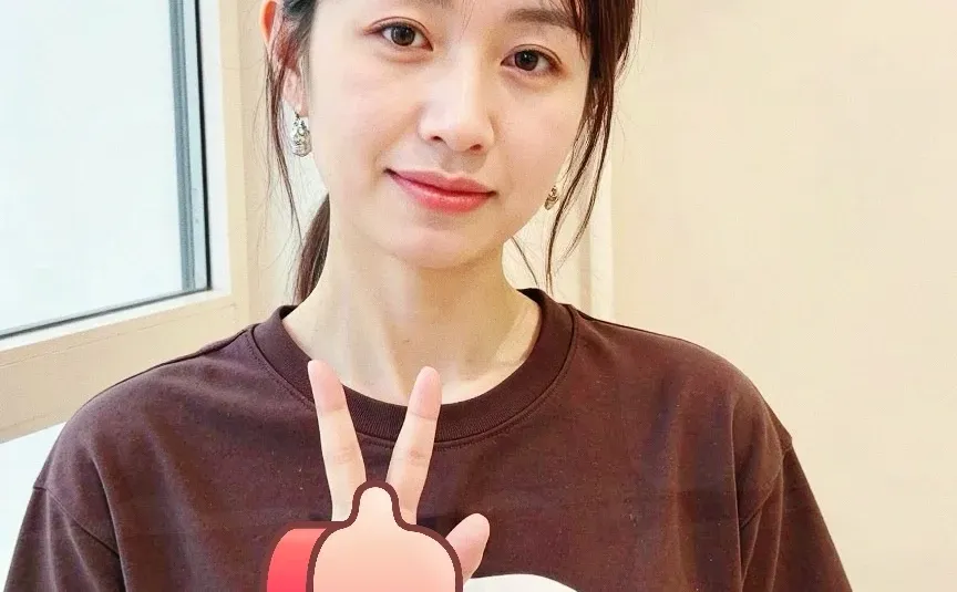 素颜也能一眼大美女