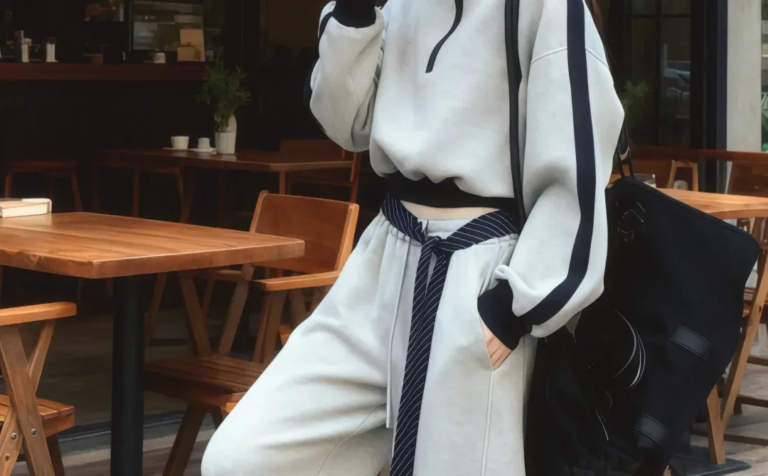 秋日运动套装look