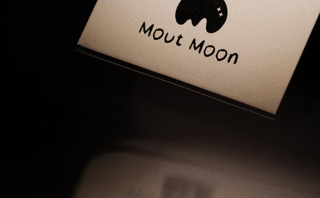 打破冬日沉闷，秋冬穿搭“小心机”。