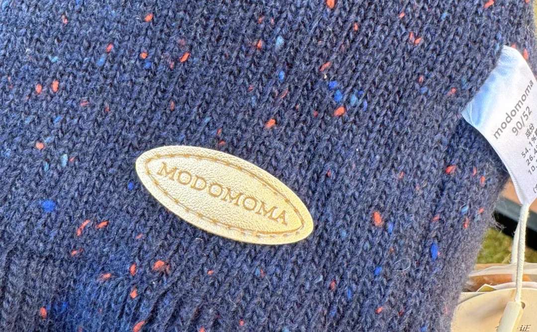 圣诞氛围被这条小裙子拿捏了🎄