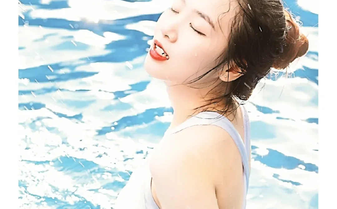 差点让我命丧黄泉的夏日泳池写真