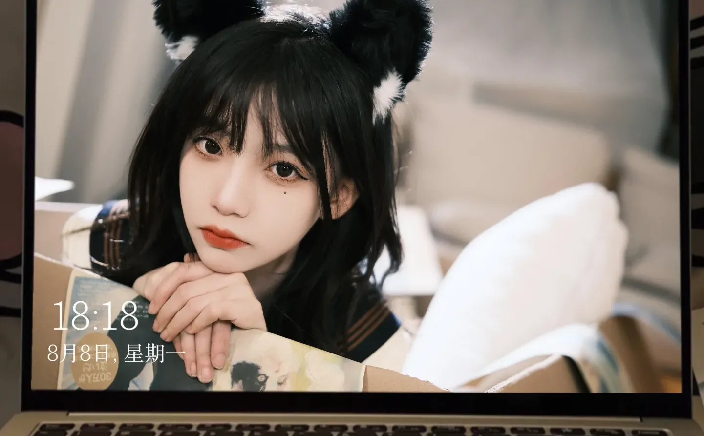 电脑壁纸8K超清横屏美女壁纸