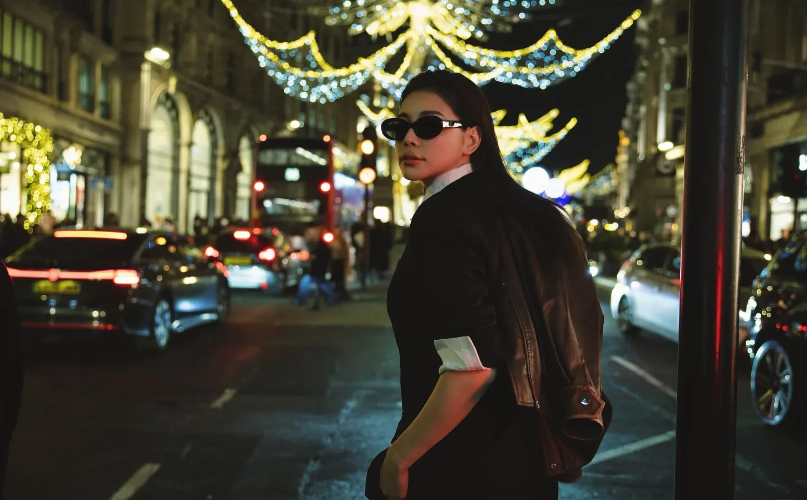 做同款张凌赫女人