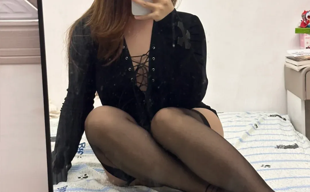 哇哦 好喜欢这件胸衣～