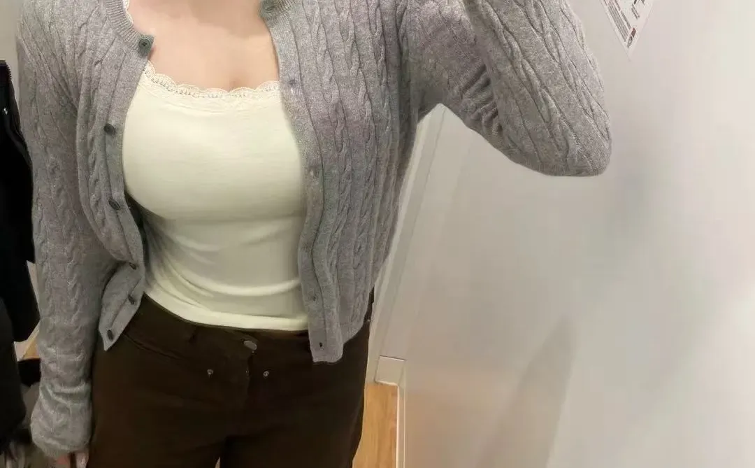 被问爆的蕾丝内搭！软到像贴第二层皮