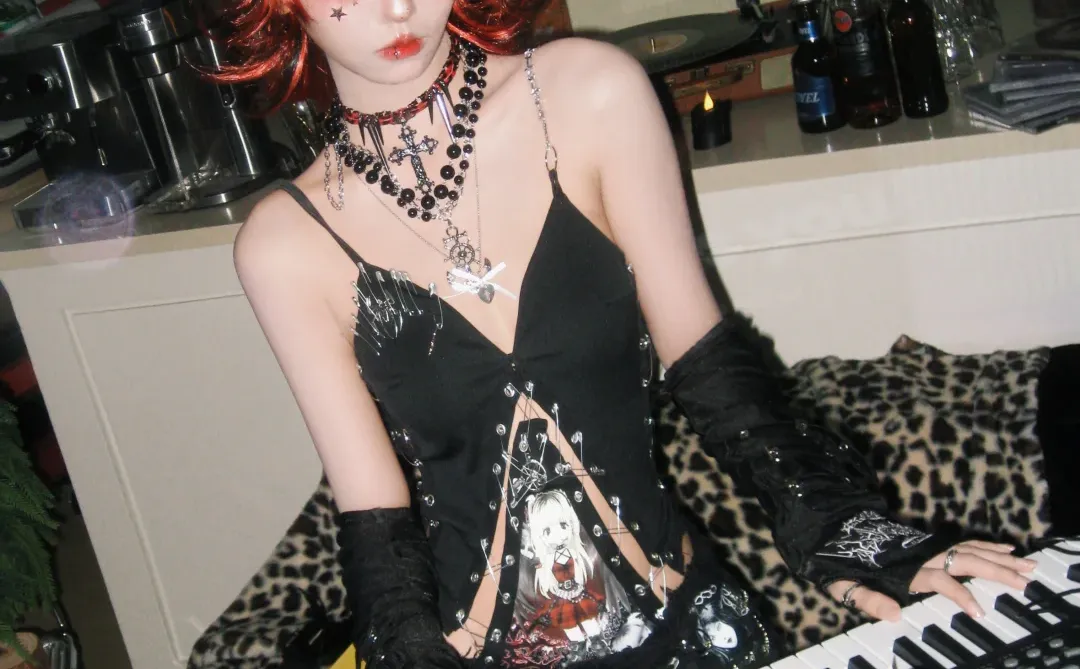 百变小欣～亚比辣妹都给我去学这个姿势！😈