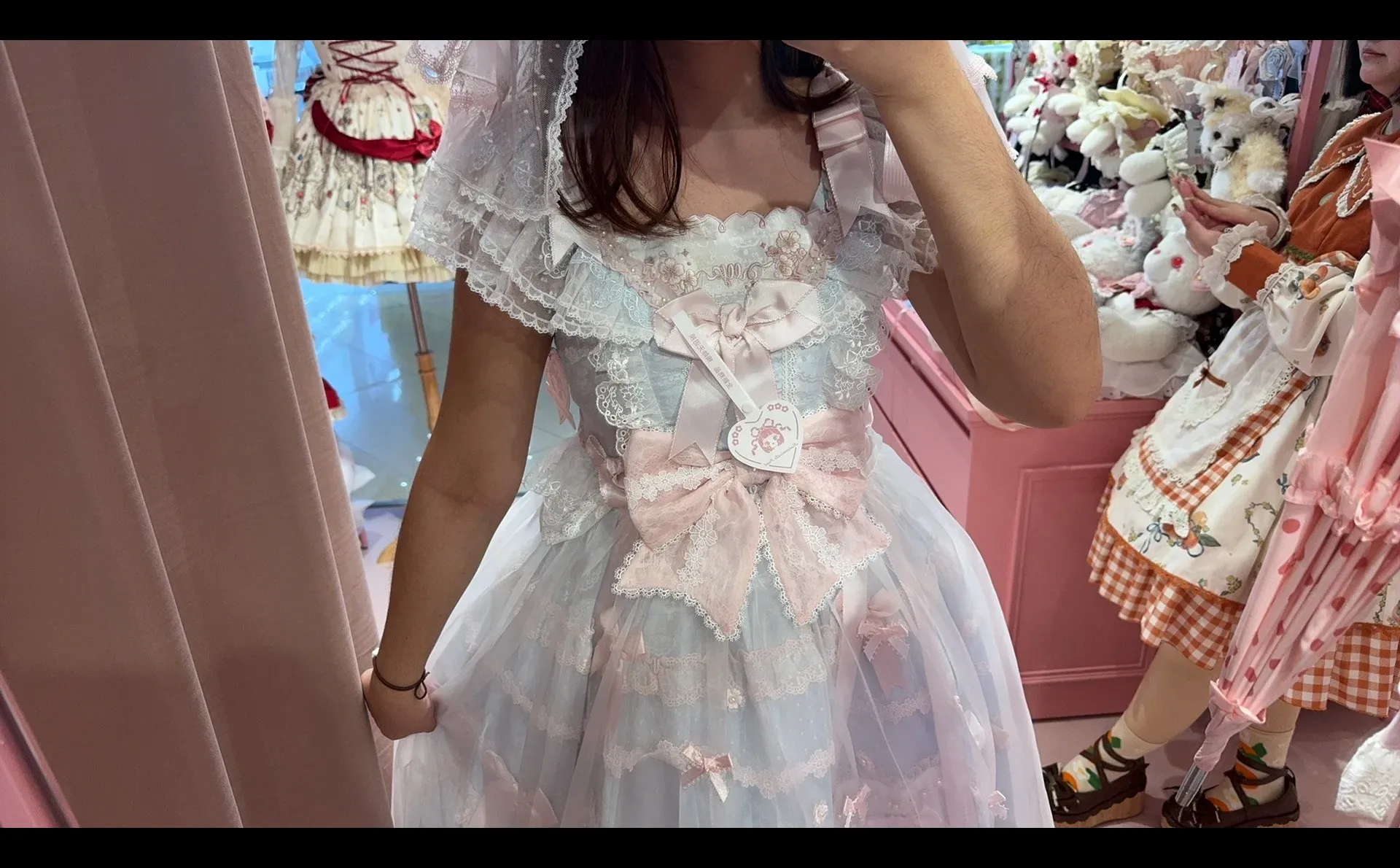 花与珍珠匣沈阳吾悦广场店线下快闪店开业了