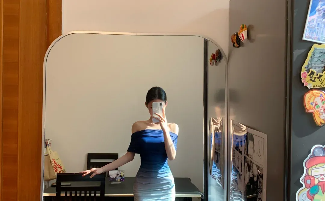 左滑 姐妹们 和男朋友去海边穿哪套好！！！