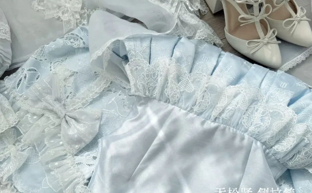 花匣新品 蕾丝人形