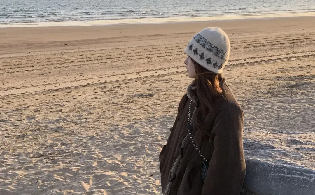 冬天的海边真的好适合松弛感穿搭