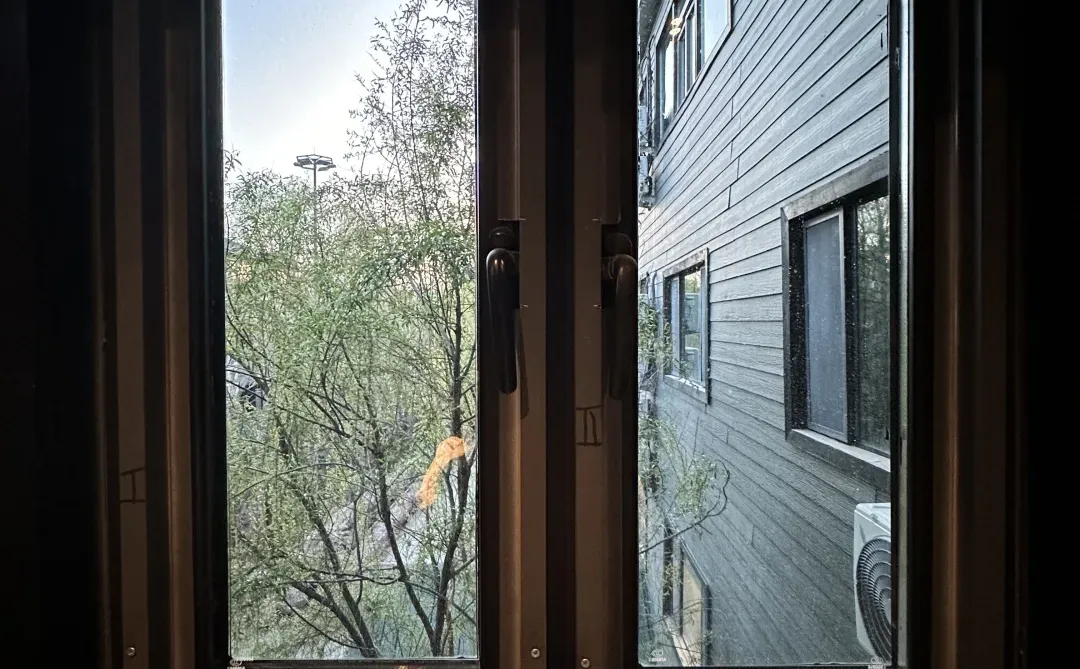 不姓周的老板娘｜极限拉扯熟男熟女文天花板