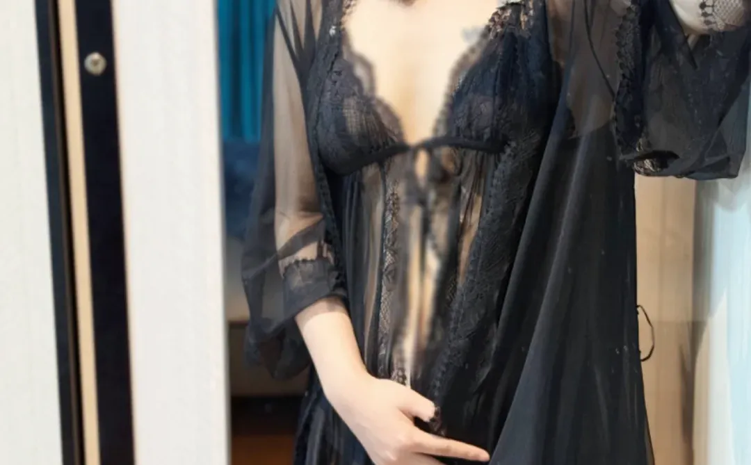 “现实如山，而你浪漫如云”