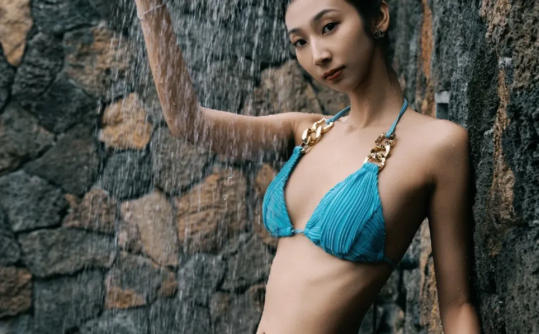 👙比基尼是夏天最好的文案｜🏖️